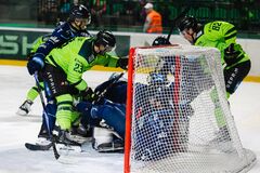 TIPSPORT LIGA - Vlci doma s dvoma tesnými prehrami a ziskom len bodu