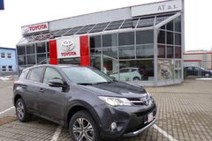 TOYOTA RAV4 – benzín s automatom príjemne prekvapil