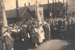 Zvony na Burianovu vežu priviezli do Žiliny v roku 1924, vyzbierali sa na ne veriaci