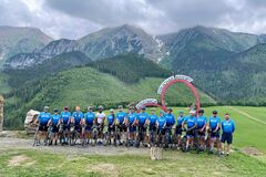 Cyklo team Lavína zo Snežnice opäť nechýbal Okolo Tatier. Náročnú trasu zvládol bez jediného defektu