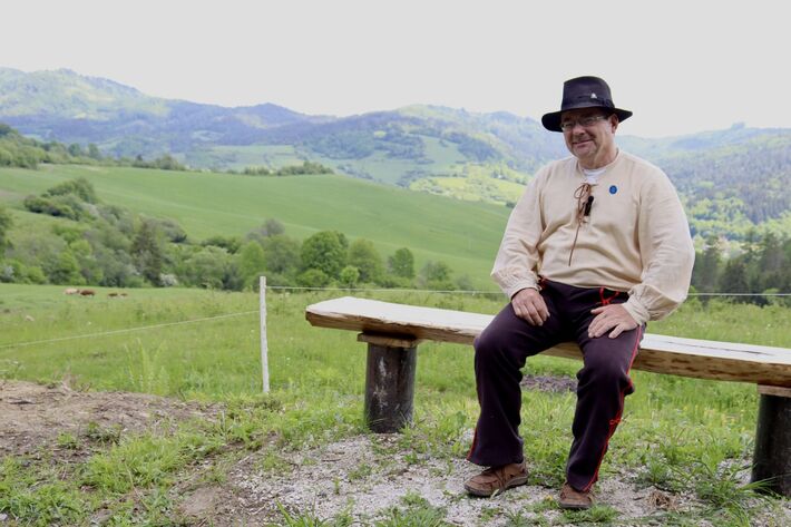 Juraj Šerík je pravnukom svetového umeleckého drotára Jozefa Holánika Bakeľa.
