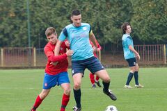 VI. LIGA SKUPINA A - V derby zápase prvých mužstiev jasné víťazstvo Višňového