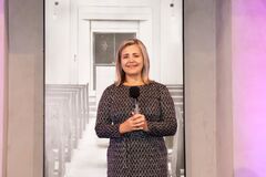 ROZHOVOR - Erika Jurinová: Prajem odvahu robiť dobro tam, kde žijete 