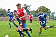 OBLASTNÝ FUTBAL - Polčasový strelecký uragán Turia režíroval Tibora Kašjak