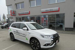 MITSUBISHI OUTLANDER PHEV – vyspelosť technológií 