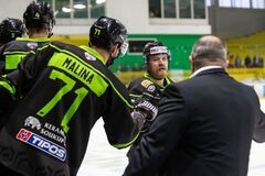 HOKEJOVÉ FINÁLE SHL LIGY: Osemgólový víťazný vstup Vlkov do série proti Prešovu