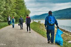 Dobrovoľníci a vodohospodári čistili Vodné dielo Žilina