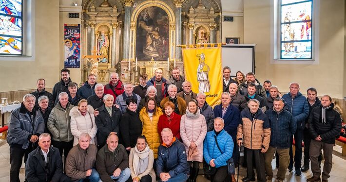 Od jarnej znášky po vianočný stôl: Včelári z Rajeckej doliny prezrádzajú, v čom tkvie ich sila