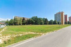 Mesto zrevitalizuje prázdny priestor medzi sídliskami, vyrastie tu park