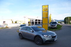 OPEL INSIGNIA COUNTRY TOURER – Dobrodruh v obleku 