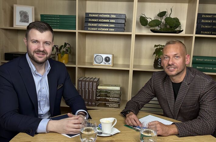 Politológ Jakub Švec o voľbách v Žiline: Súboj o primátora, župu aj budúcnosť politickej diskusie