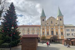 Nový vizuál vianočných trhov aj stredoveký dvor, také novinky chystá mesto Žilina na Vianoce