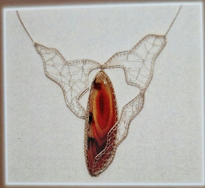 Šperky prvých dám. Tento náhrdelník nosí Clio Napolitano.