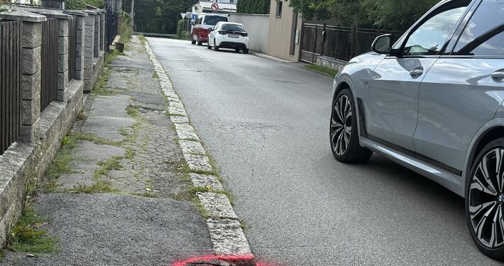 Diera na Majochovej trápila vodičov aj rodičov s kočíkmi