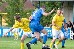 Oblastné futbalové súťaže s tridsiatimi ôsmimi účastníkmi