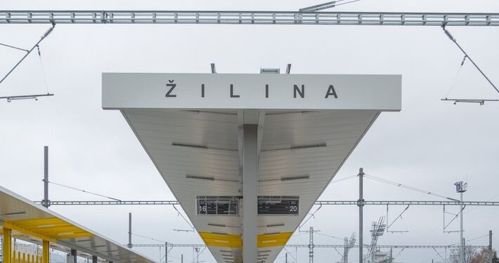 Železničná stanica Žilina sa pripravuje na návrat do normálu: Trakčné vedenie plánujú zapnúť už v pondelok