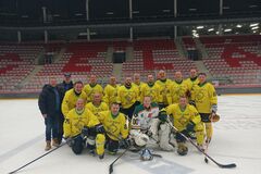 Hokejoví Old Boys Žilina v Třinci tesne za medailou