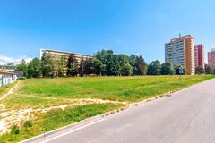 Premena Bajzovej ulice sa už začala. Na Hlinách vznikne nový zelený park