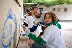 Dobrovoľníci vymaľovali múry „Staničky“
