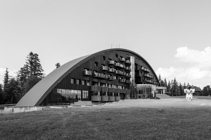 Hotel Monfort (pôvodný názov Hotel Poľana/Javorina) v Tatranskej Javorine. Zdroj: FB Malý Berlín
