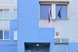 Policajti v Žiline pomohli seniorovi v núdzi. Za ich ochotu im osobne poďakoval – fotogaléria