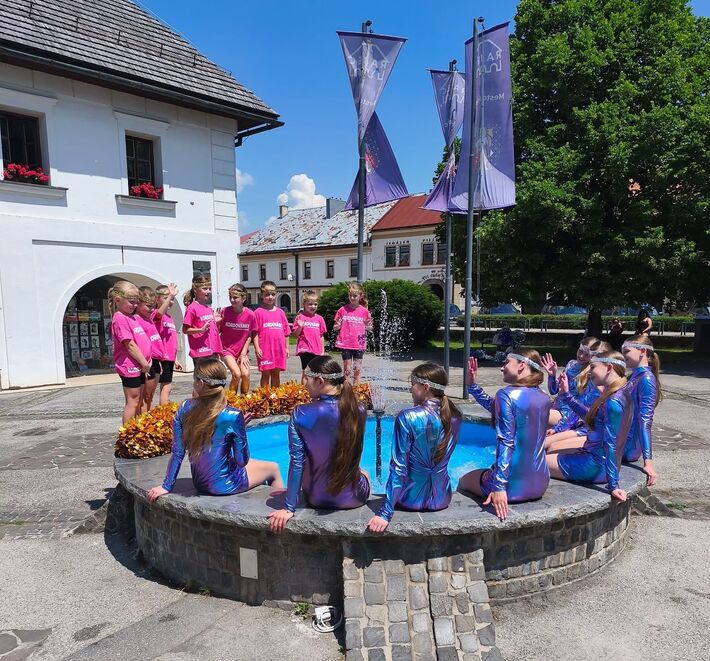 Rajecké mažoretky Kordovánky nebudú chýbať vo videu k hymne Rajeckej doliny. 