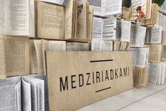 Káva k dobrej knihe patrí. V žilinskej knižnici si po novom môžete dopriať oboje 