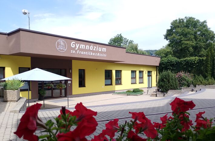 Gymnázium svätého Františka z Assisi oslavuje 35. výročie 