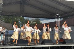 FOTOREPORT: Ozveny Karpát - oslava folklóru zo Slovenska a Poľska