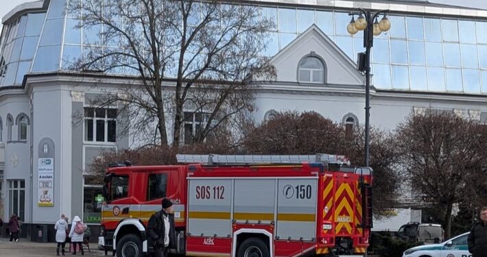 Podozrivý zápach v uliciach Žiliny opäť zalarmoval políciu a hasičov