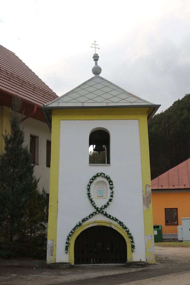 Zvonica v Lietavskej Svinnej.