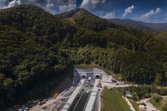 Dokončenie úpravy značenia na D1 pri Dubnej Skale