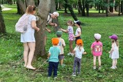 Hravé objavovanie života v pôde v Budatínskom parku