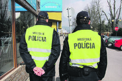 Žilina sa „rajonizuje“. Mestskí policajti sú už skoro všade 