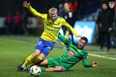  NIKÉ LIGA. Šošoni zachraňovali na východe bod, zranil sa im Pekarík