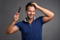 Riedke vlasy, o ktorých viete len vy. Triky, ktoré maskujú prázdne miesta na hlave