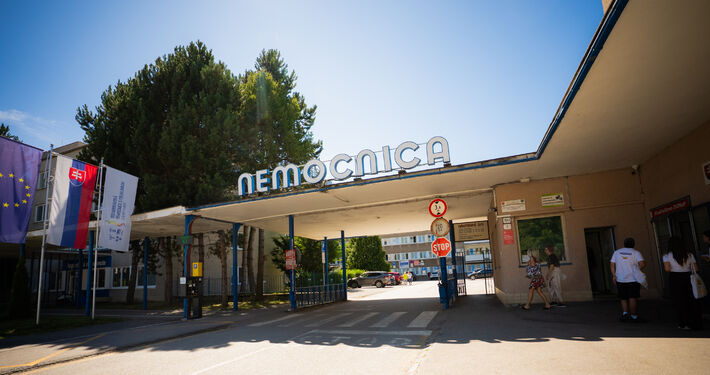 Kraj hovorí o nemocniciach bez dlhov. Prečo zamlčal stratu 4,5 milióna eur?