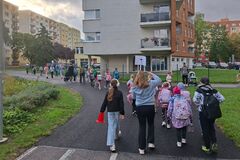 Pešibus do ZŠ Karpatská opäť vyráža do ulíc