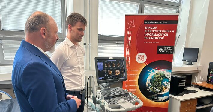 Študenti FEIT pracujú s medicínskou technológiou svetovej úrovne