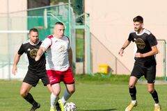 REGIONÁLNY FUTBAL - Derby v Gbeľanoch nerozhodne a prečo Strečno svoj zápas nedohralo?