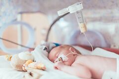 V kampani Kávička na malíčka sa vyzbieralo takmer 18 000 € na dýchacie prístroje pre predčasniatka